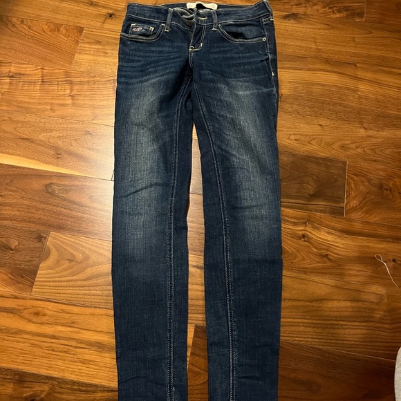 Hollister Skinny jeans - Picture 1 of 3